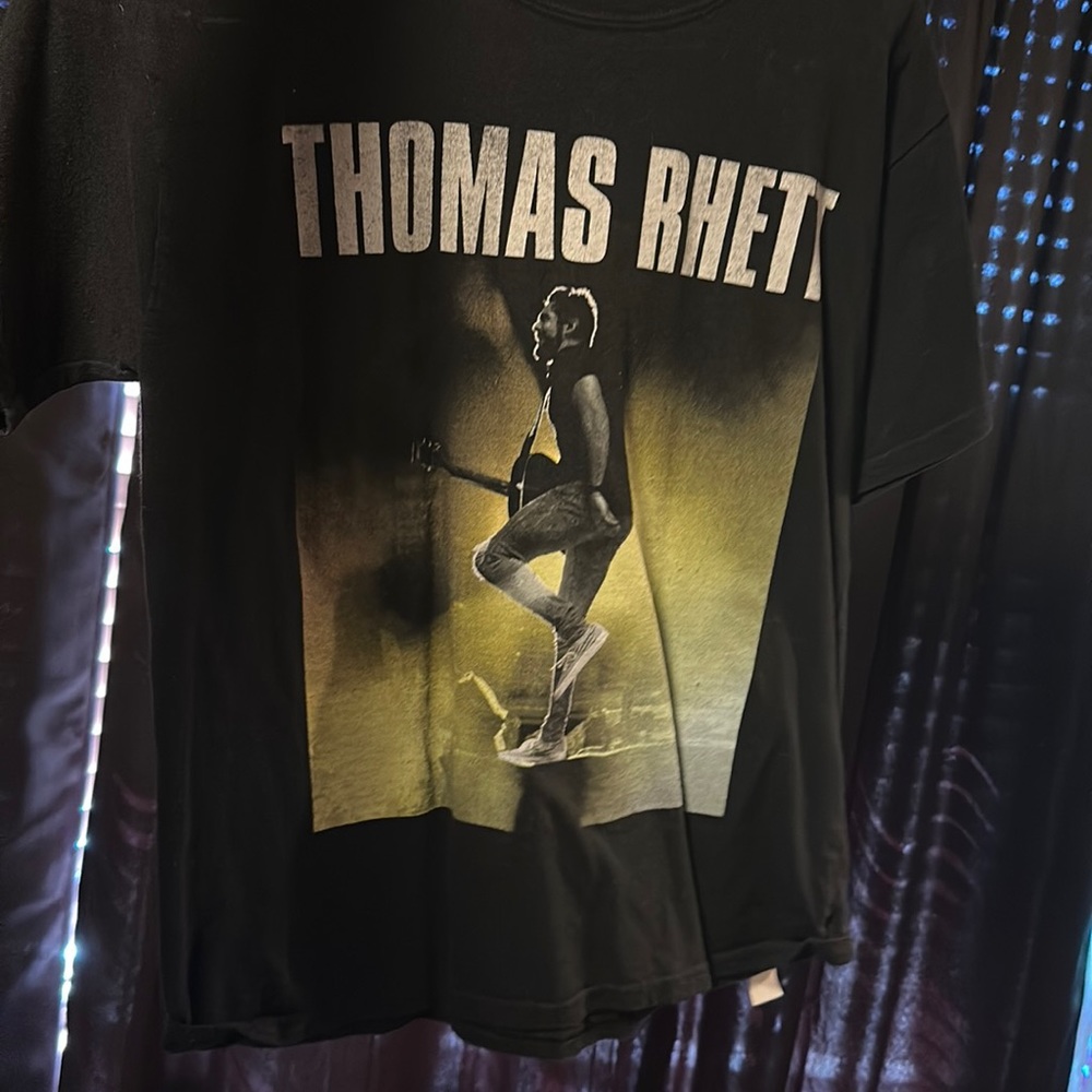 Thomas Rhett shirt